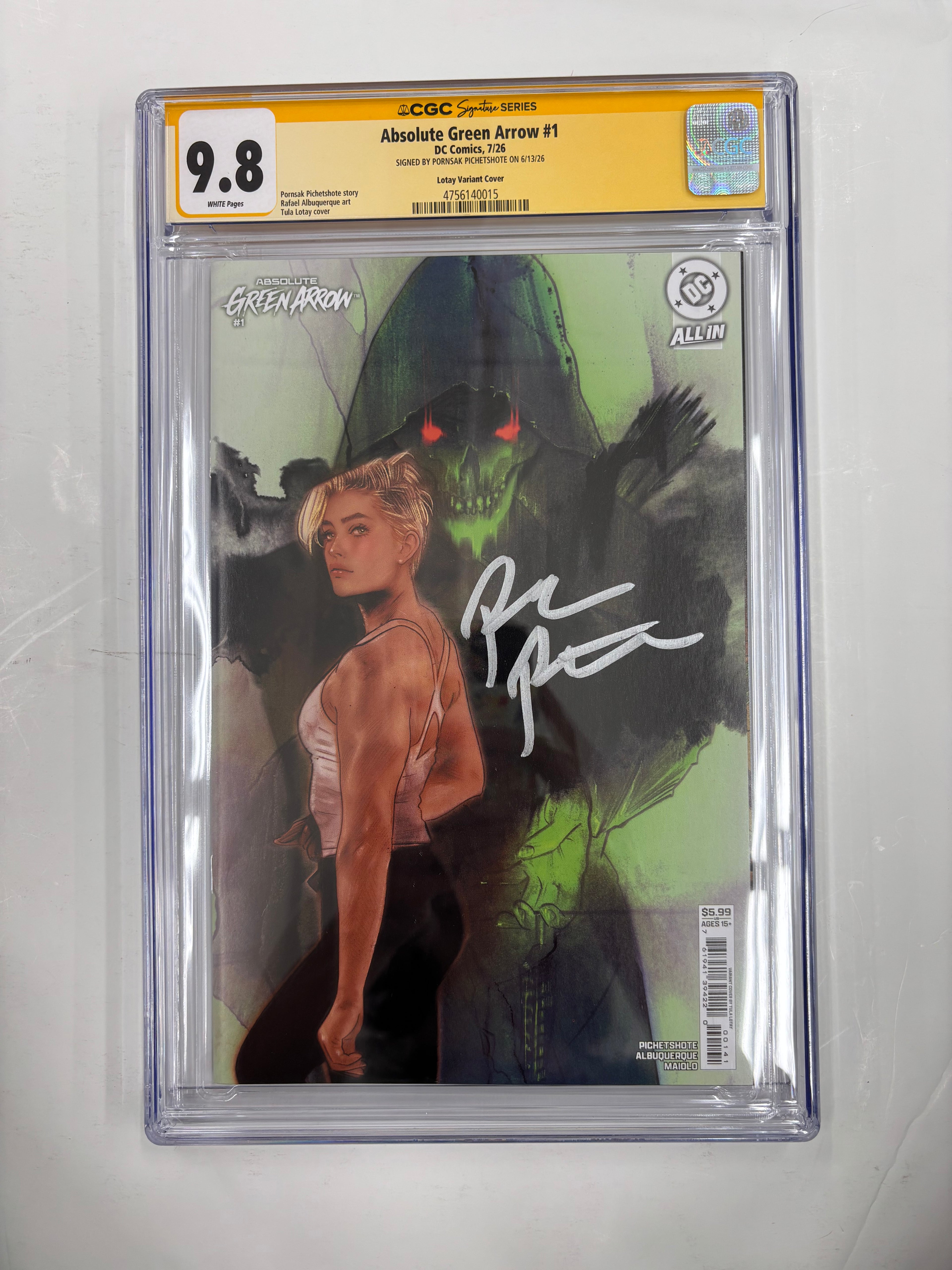 YELLOW SLAB CGC 9.8 absolute green arrow #1 variant cover by Lotay signed by PICHETSHOTE