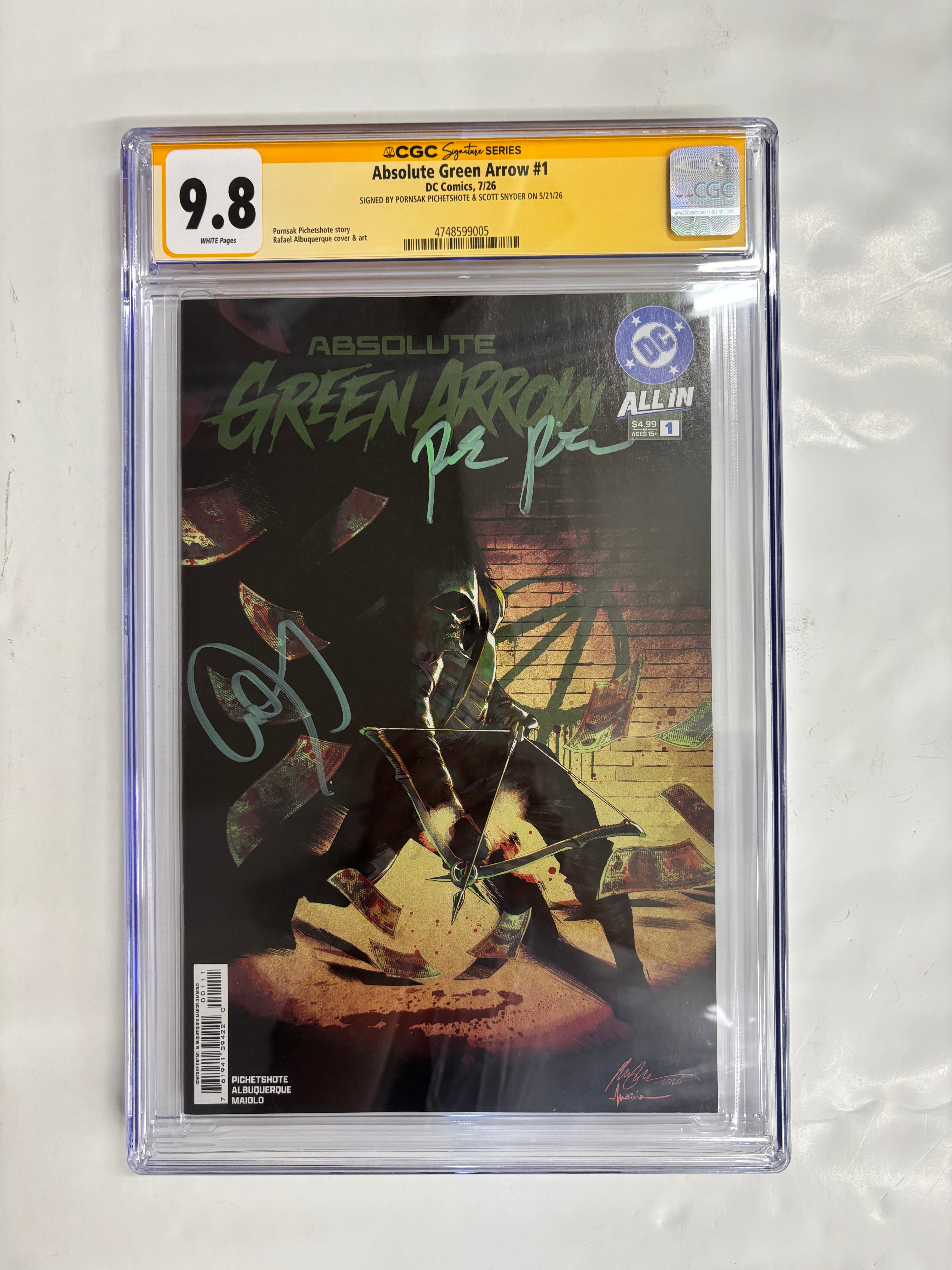 CGC 9.8 yellow slab absolute green arrow #1 PICHETSHOTE and Snyder signed