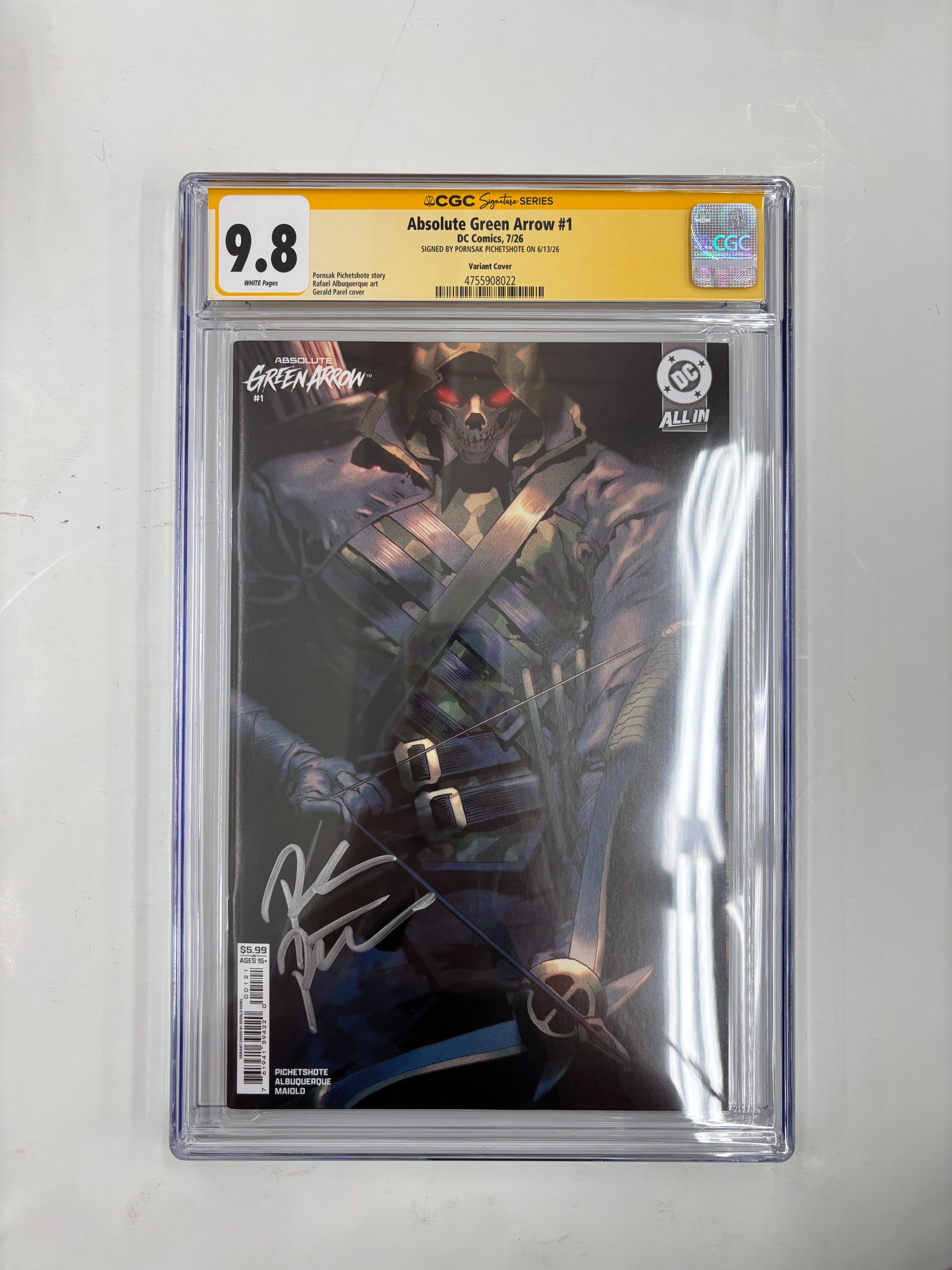 YELLOW SLAB CGC 9.8 absolute green arrow #1 variant cover by Parel signed by pichetshote