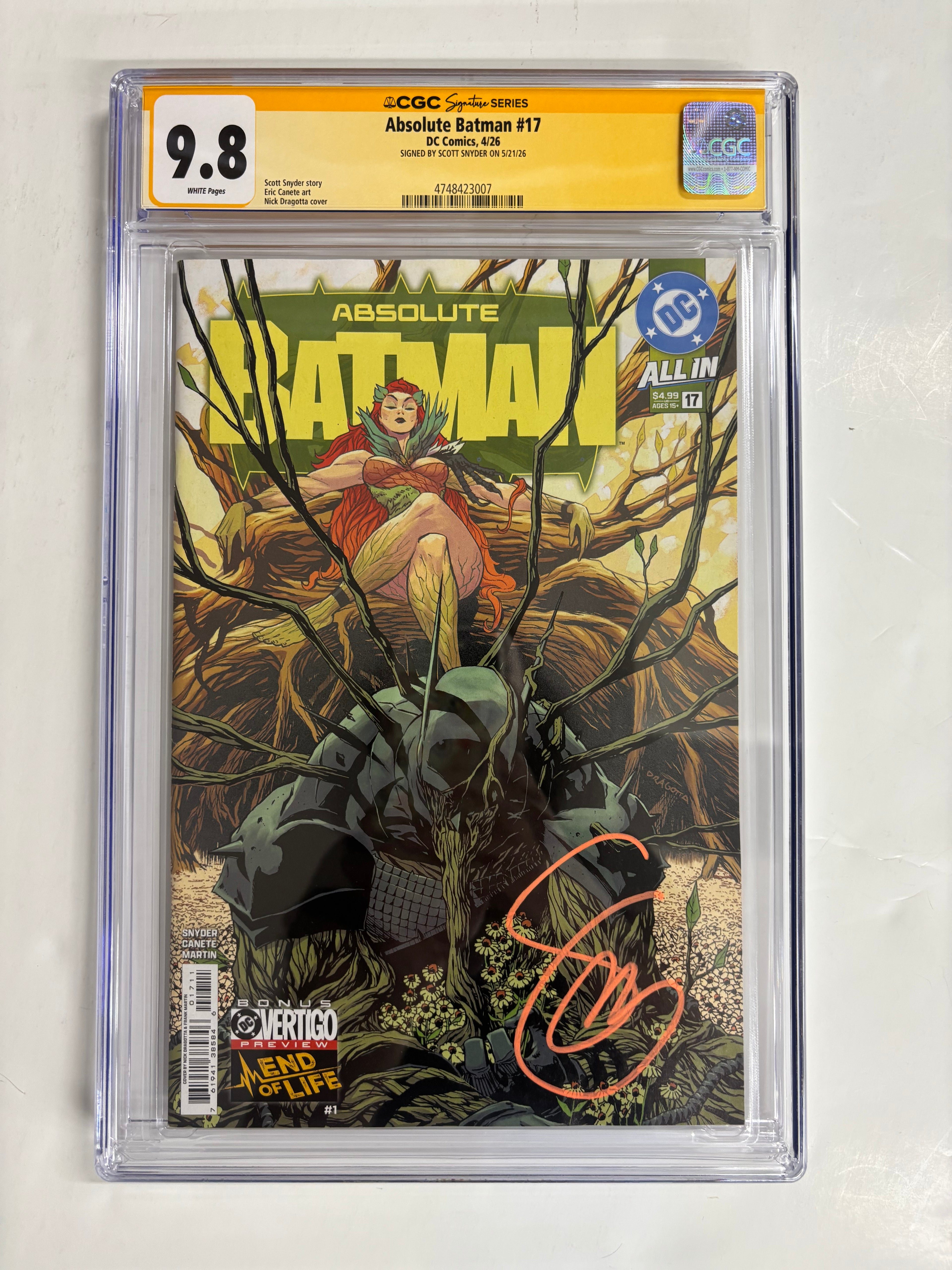 CGC 9.8 yellow slab absolute batman #17 Dragotta and Martin cover signed by Snyder