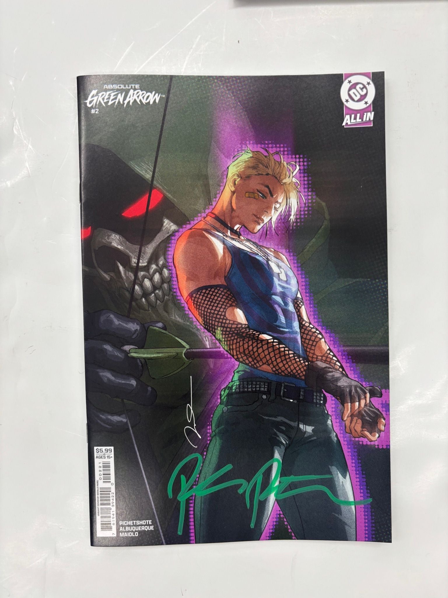 PICHETSHOTE SIGNED absolute green arrow #2 Parel variant