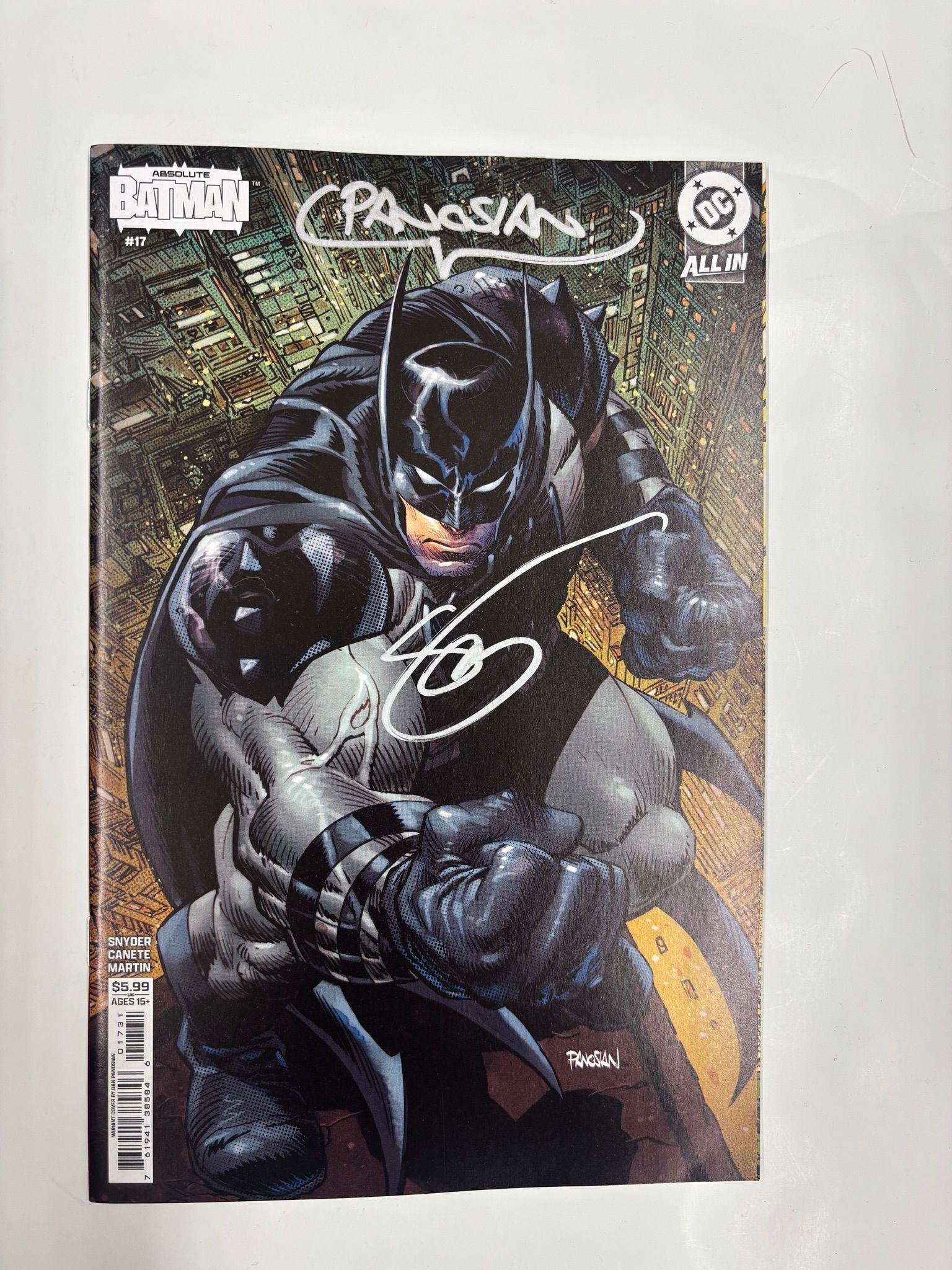 PANOSIAN & SNYDER SIGNED absolute Batman #17 panosian variant