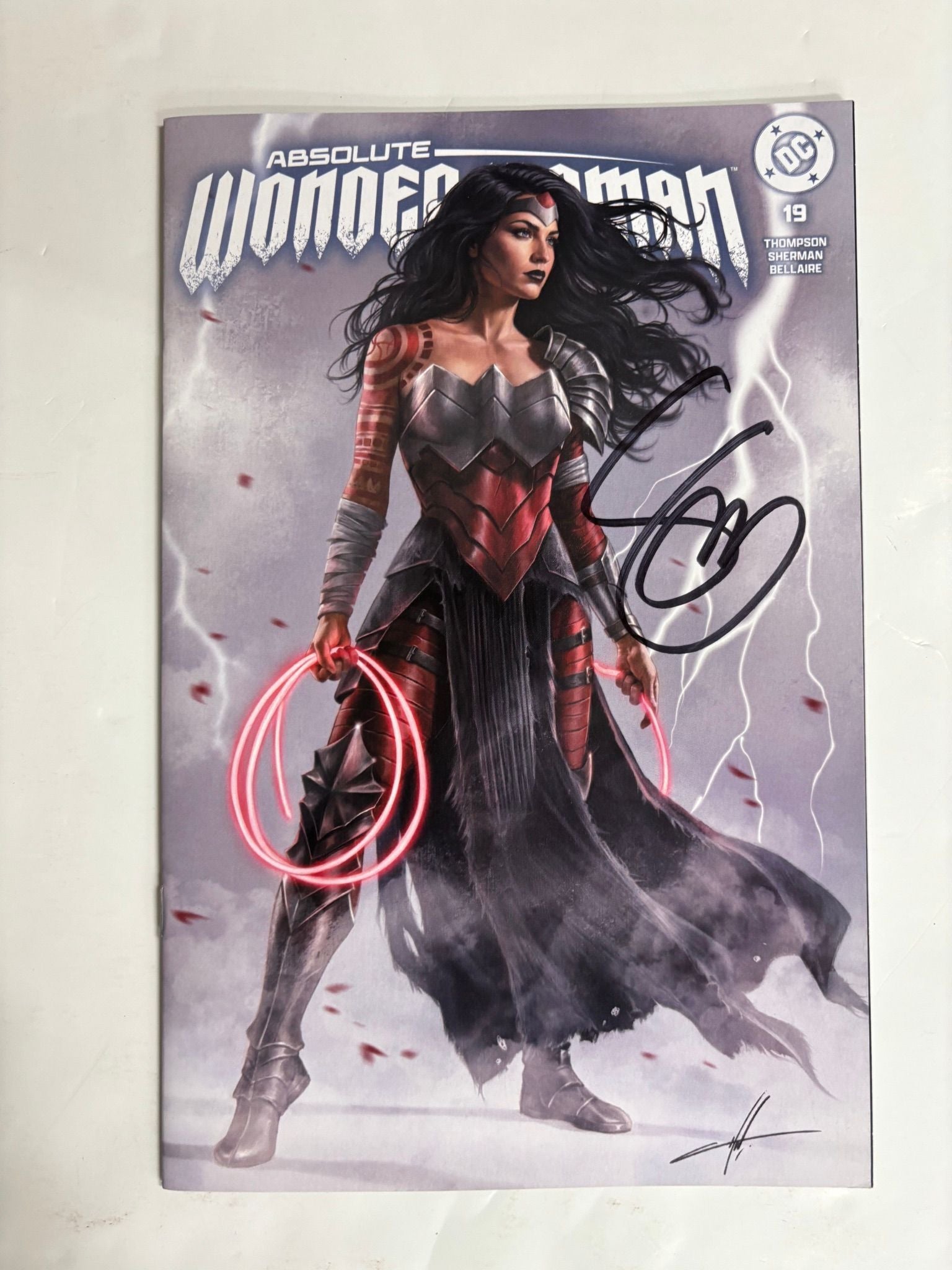 SNYDER SIGNED Wonder Woman #19 cohen variant